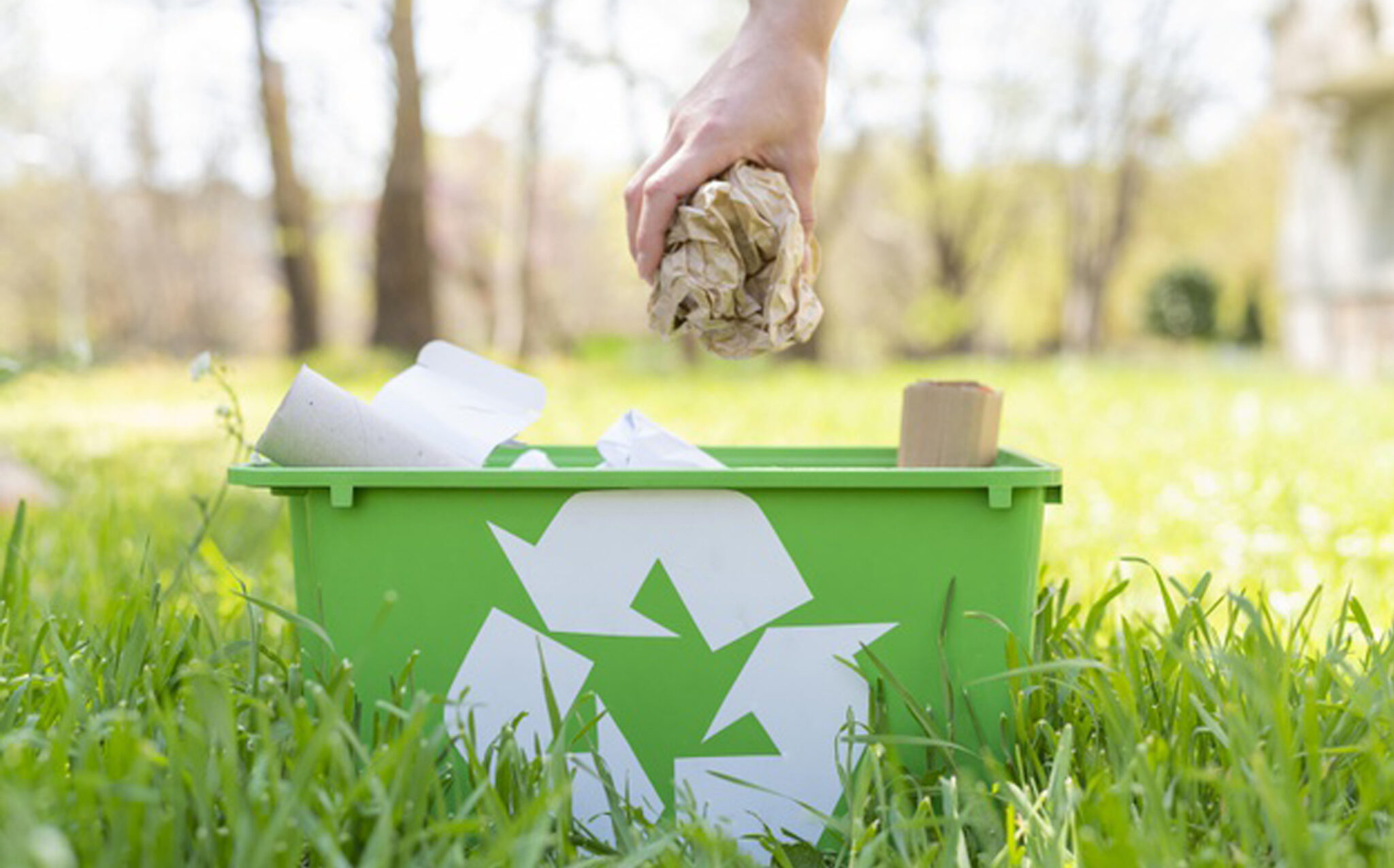 Сбор производственных отходов. Экологическая утилизация отходов. Экологические мусорки.