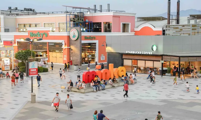 Centenario vende el centro comercial y mercado modelo "Minka" a la chilena Parque Arauco