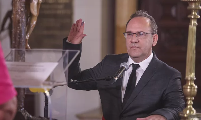 Tres nuevos ministros: José Salardi asume la cartera de Economía y cambios en MIMP y MIDIS