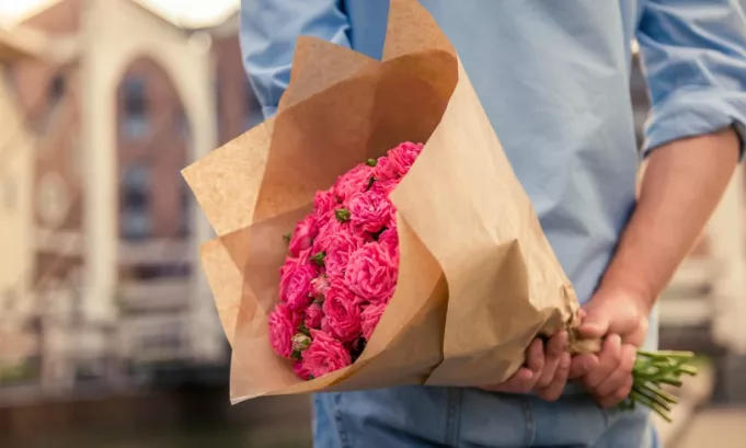 Día de San Valentín: Minsa y floristas de Lima recomiendan acciones para luchar contra el dengue