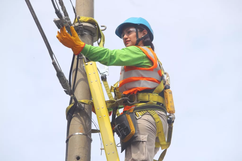 Mujeres en Red: Conoce a cinco profesionales que rompen estereotipos en telecomunicaciones