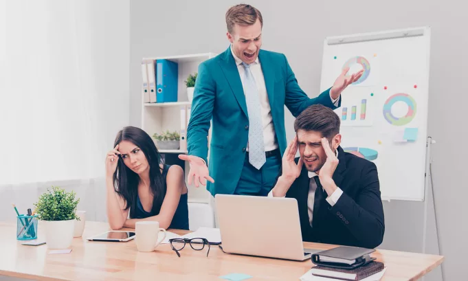 Siete de cada 10 peruanos pensó en renunciar a su trabajo por una mala relación con su jefe