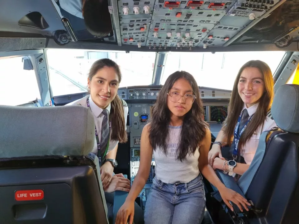 8M: SKY opera vuelo tripulado por mujeres para fomentar participación femenina en el sector