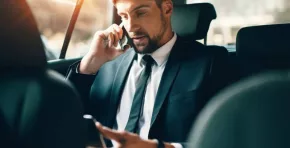 8 de cada 10 pasajeros ignoran el cinturón de seguridad: Apps de movilidad se unen a Touring para concientizar su uso