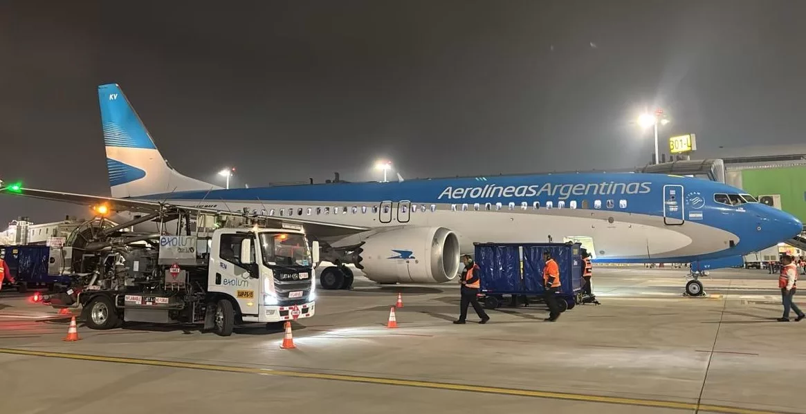 Repsol reafirma su liderazgo en el suministro de combustible para aviación