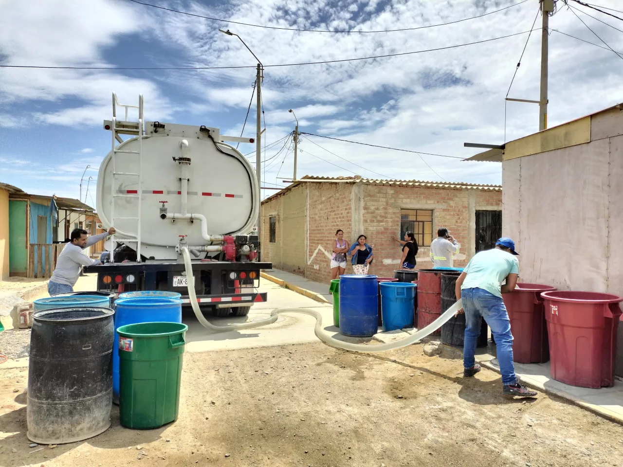 OTASS entregó 78 mil m3 de agua potable gratuita en favor de casi 40 mil pobladores