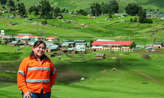 Día de la Mujer en Minería: El liderazgo resiliente de Giovanna Huaney en Las Bambas