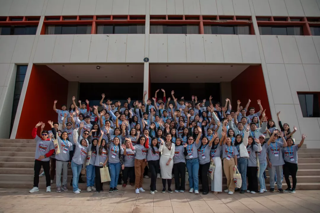 Más de 120 beneficiarios del Pronabec participan en el CADE Universitario 2025