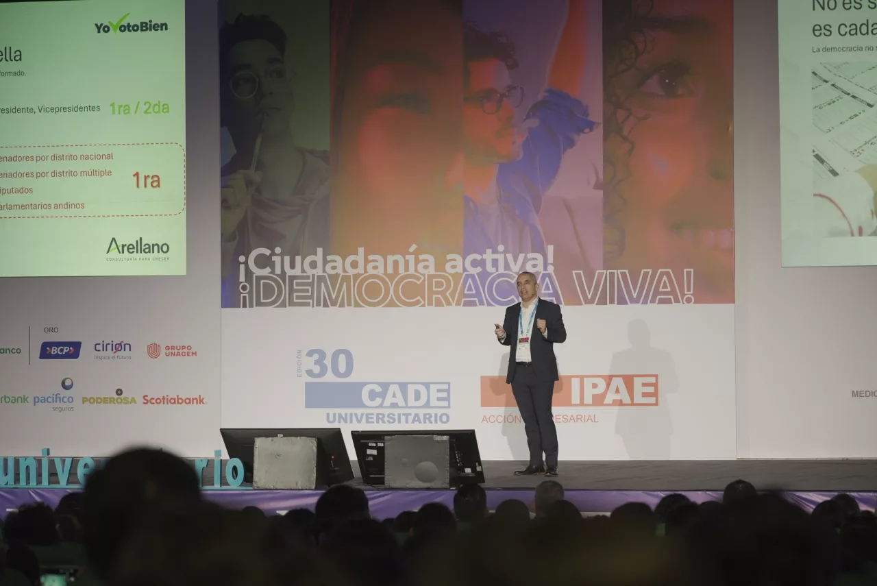 CADE Universitario: Solo el 21% de jóvenes de 18 a 24 años se informa adecuadamente antes de votar
