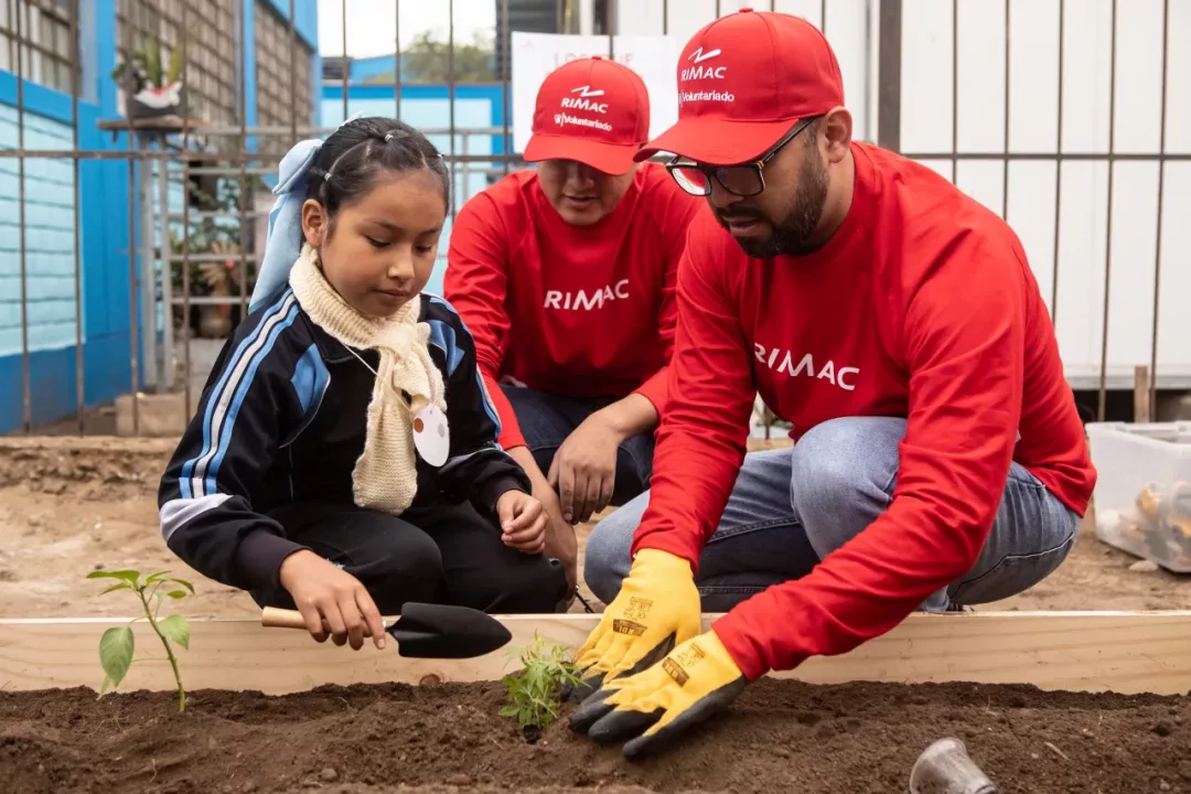 RIMAC refuerza su compromiso sostenible y meta de carbono neutral al 2050