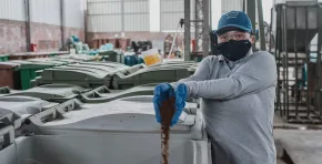 Interbank entrega su primer financiamiento verde a una MYPE dedicada a la economía circular