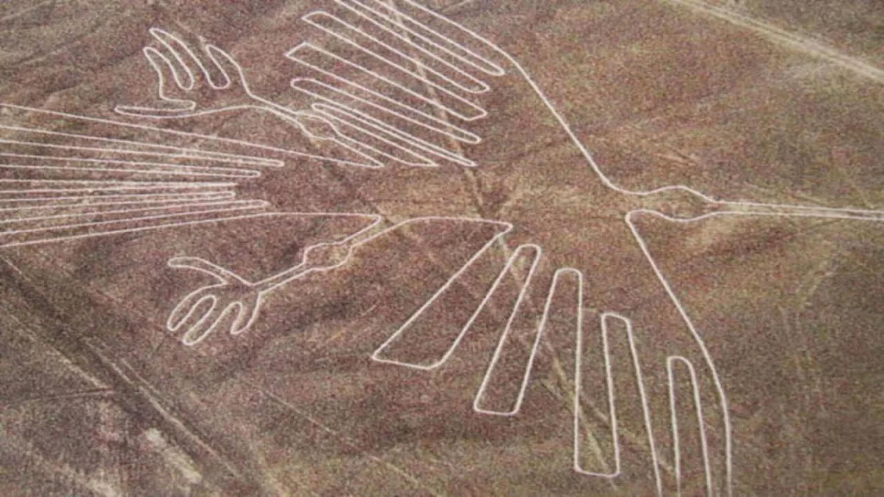 Fiscalía inicia investigación contra tres funcionarios por atentado a las Líneas de Nasca