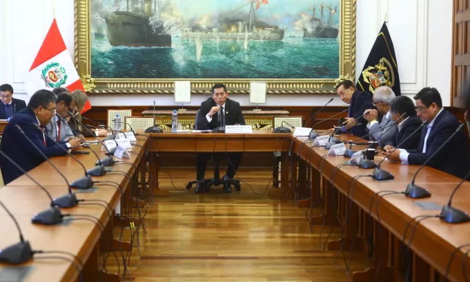 Congreso acelera Ley MAPE bajo presión de mineros informales y en medio de críticas por favorecer la ilegalidad