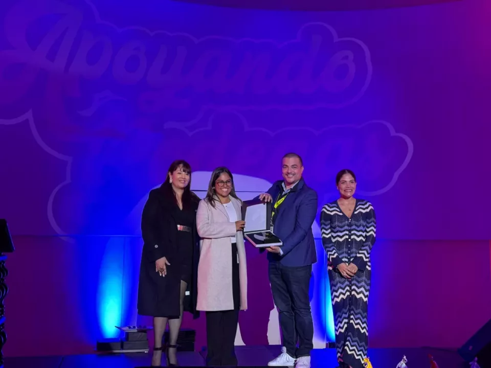 Backus gana en la premiación “Apoyando Bodegas” y reafirma su compromiso con más de 330 mil bodegueros en el Perú