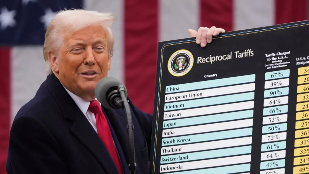 Trump anuncia un nuevos aranceles y retrasa su implementación para el 7 de agosto