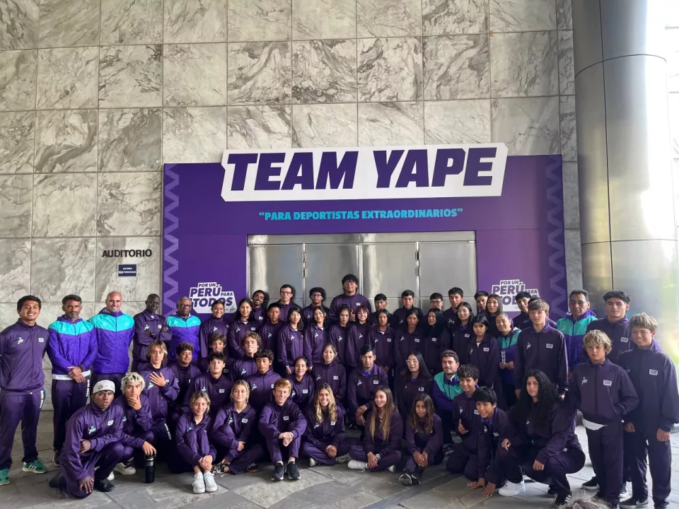 Yape lanza el “Team Yape” para respaldar a 53 deportistas peruanos de surf y atletismo