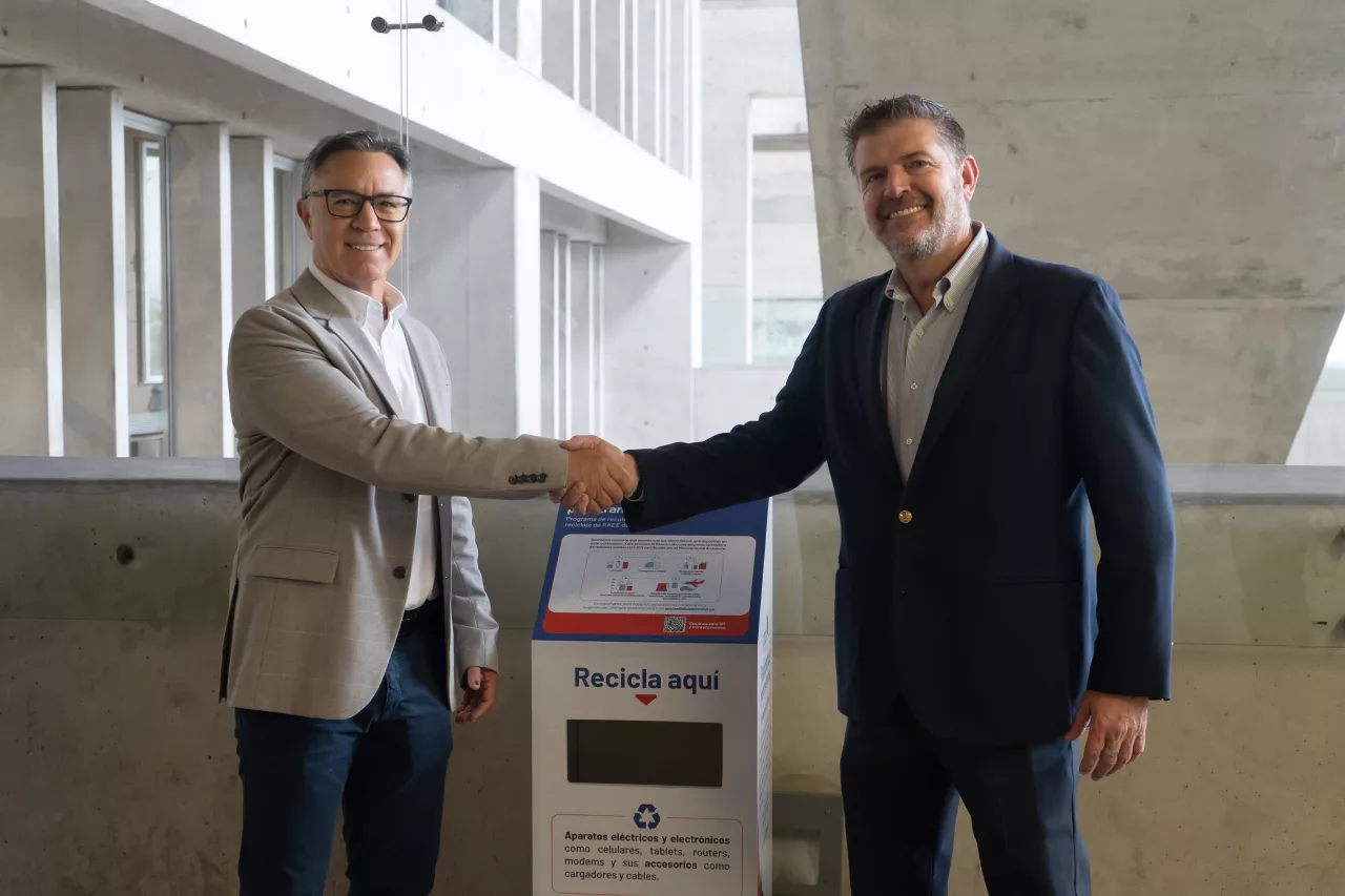 Entel y UTEC se unen para impulsar el reciclaje responsable de RAEE en el Perú.