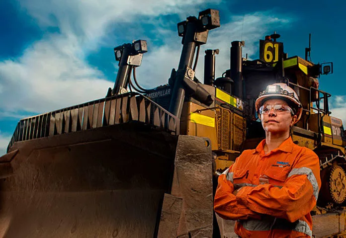 Actualmente, las mujeres representan apenas el 38 % de la fuerza laboral en ocupaciones STEM.