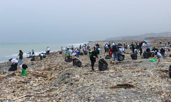 Voluntarios de colegios, universidades, empresas y la ciudadanía participarán en una jornada masiva de recolección de residuos en playas de Lima.