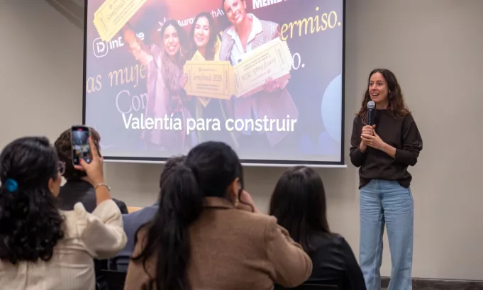 inDrive, la plataforma global de movilidad y servicios urbanos, ha lanzado oficialmente el Aurora Tech Award 2026 en Perú.