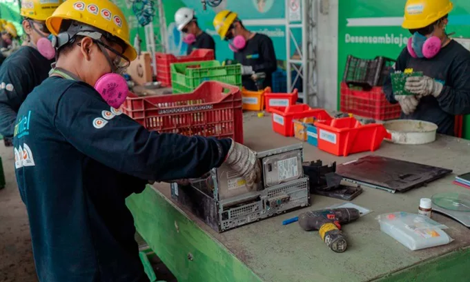 Con el apoyo de la innovación y la economía circular, la minería urbana busca convertir dispositivos electrónicos en fuentes renovables.