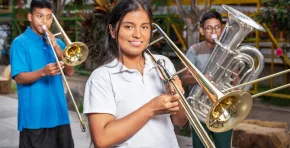 La organización fundada por el tenor Juan Diego Flórez busca movilizar a la ciudadanía para asegurar la continuidad de sus programas sociales y artísticos que benefician a miles de niños y jóvenes en todo el país.