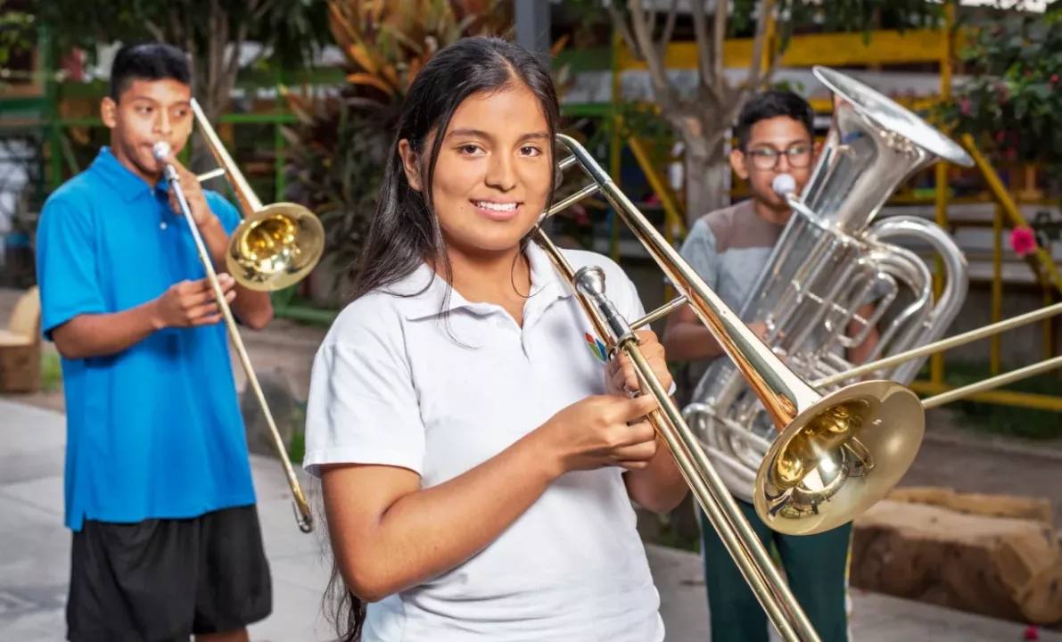 La organización fundada por el tenor Juan Diego Flórez busca movilizar a la ciudadanía para asegurar la continuidad de sus programas sociales y artísticos que benefician a miles de niños y jóvenes en todo el país.