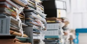 El estudio alerta que la carga administrativa sigue siendo un obstáculo clave para el crecimiento regional en Latinoamérica.