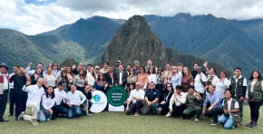 El santuario histórico de Machu Picchu recibió su tercera certificación “Destino Carbono Neutral” por parte de Green Initiative, gracias a su avance en la reducción de emisiones.