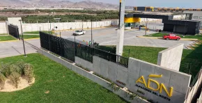 ADN Parque Logístico se convierte en el primer proyecto del Perú y Latinoamérica en lograr la certificación BREEAM en fase de diseño, destacando por su enfoque en eficiencia energética, gestión del agua y bienestar ambiental.