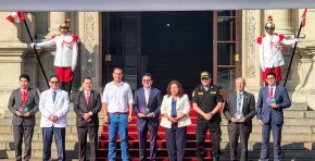 La iniciativa “Ser Voluntario es Ser Agradecido”, impulsada por más de 600 voluntarios a nivel nacional, fue distinguida por su impacto en educación financiera y empoderamiento económico de poblaciones vulnerables.