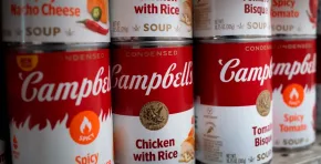 Una grabación secreta desató una crisis en Campbell’s luego de que un ejecutivo fuera acusado de calificar sus productos como “comida para gente pobre”.