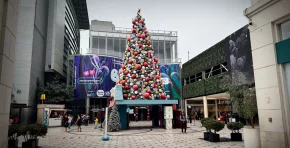 Con un enfoque basado en la empatía y la experiencia de marca, el centro comercial apuesta por una celebración navideña sin pirotecnia sonora, combinando comunicación consciente, inclusión y un espectáculo visual innovador que busca generar reflexión y bienestar colectivo.