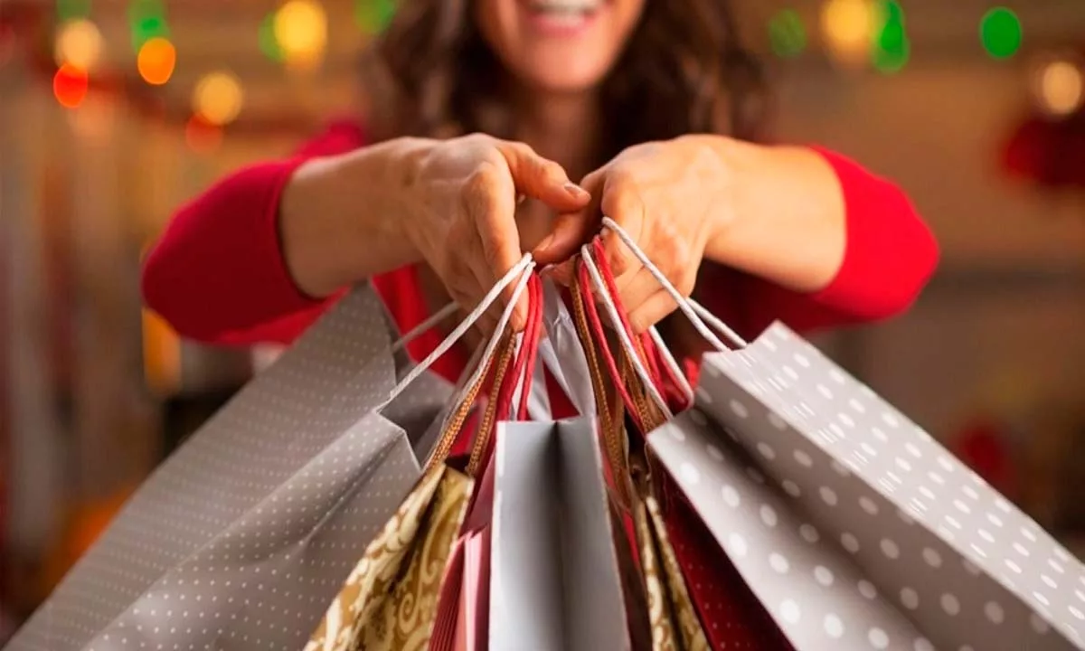 Navidad y fin de año impulsan las ventas de las MYPE: recomendaciones prácticas de Impulsared para atraer clientes, mejorar ingresos y fortalecer negocios emprendedores.