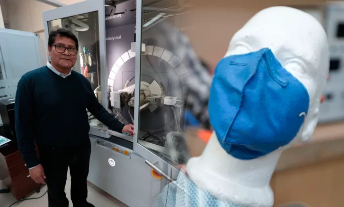 Científicos de San Marcos crean filtros biodegradables para mascarillas usando almidón de papa y pepa de mango, una innovación que busca independencia tecnológica y mayor sostenibilidad frente a brotes de influenza. Foto: Stakeholders.