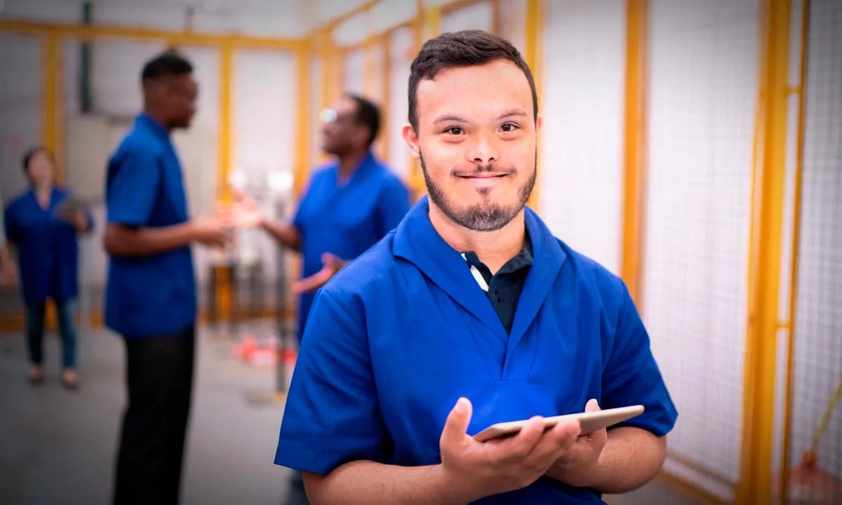 Más del 80% de empresas evaluadas incumplió la cuota de empleo para personas con discapacidad; ADDMEWORK plantea una ruta en cuatro pasos para pasar del diagnóstico a la acción y cumplir con la normativa sin frenar la productividad.