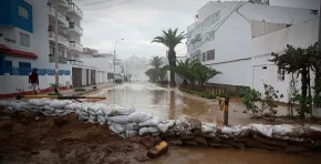 La alerta no confirma la ocurrencia del fenómeno, pero activa el monitoreo permanente de las condiciones oceánicas y climáticas, con énfasis en prevención en la costa peruana. Foto: ComexPerú
