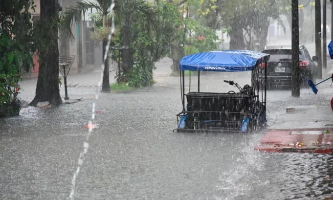 Senamhi e Indeci advierten sobre lluvias intensas en la selva norte y centro del Perú, con niveles de alerta amarillo y naranja, posible activación de quebradas y recomendaciones preventivas para reducir riesgos en zonas vulnerables.