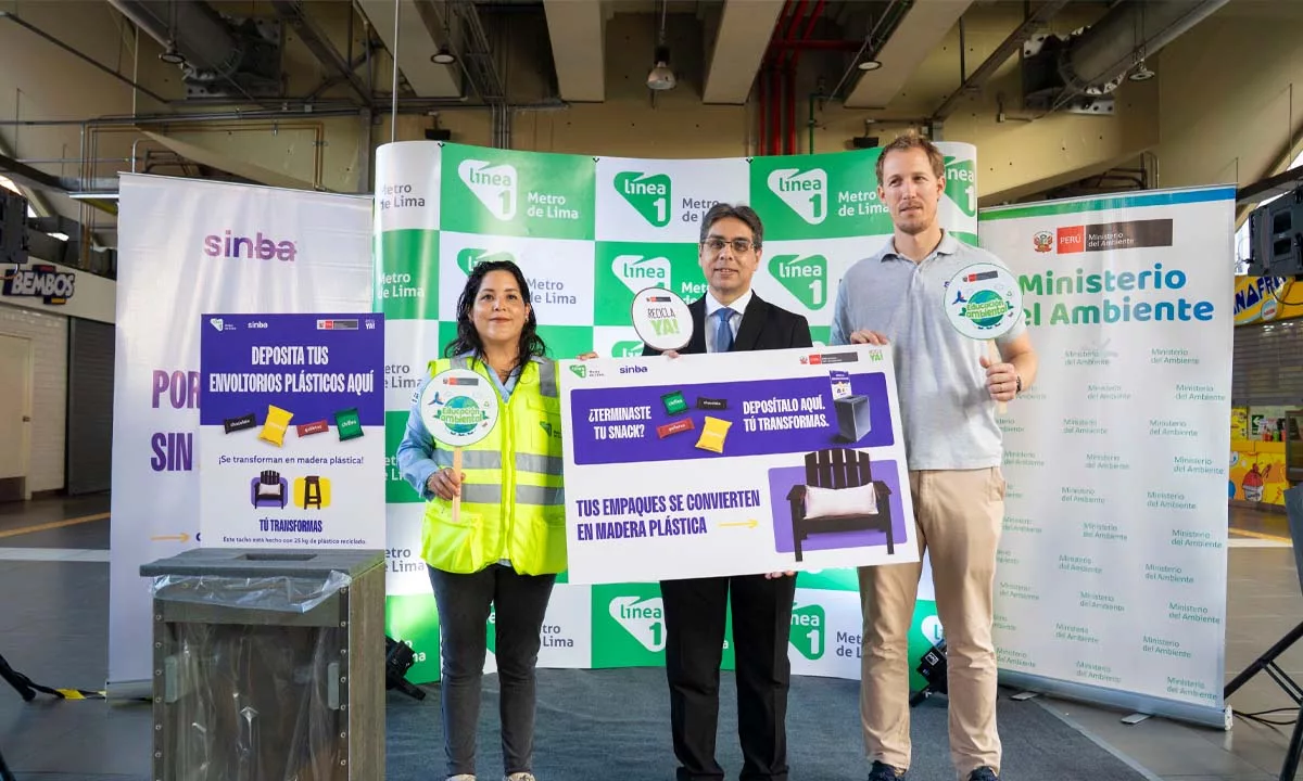 Con más de 620 mil usuarios al día, LÍNEA 1 busca impulsar la segregación de empaques y envolturas, uno de los residuos más difíciles de reciclar; los plásticos recolectados se transformarán en madera plástica como parte de un modelo de economía circular dentro del transporte público.