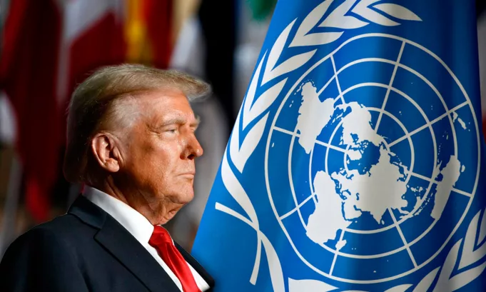 Trump ordena la retirada de EE. UU. de entidades clave sobre clima, ciencia y derechos humanos, argumentando soberanía y ahorro de recursos. Foto: Stakeholders.