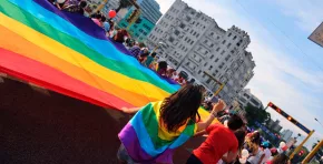 El estudio muestra un amplio apoyo ciudadano a la igualdad de derechos de las personas LGBTIQ+ en el Perú urbano y envía una señal clara a la clase política frente a las candidaturas que promueven posiciones discriminatorias.