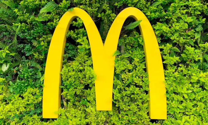 Capacitación de McDonald’s al comedor municipal de Surco refuerza la seguridad alimentaria y promueve buenas prácticas de higiene y manipulación de alimentos con enfoque comunitario y sostenibilidad social.